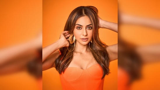 Rakul Preet couldn't think of a better caption than 'orange' emojis and wrote, "can’t think of a better caption." (Instagram/@rakulpreet)