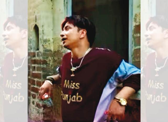 Rinku (Good Luck Jerry), played by Deepak Dobriyal
