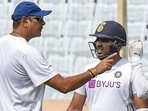 Ravi Shastri (Left) speaks to Rohit Sharma (Centre) and Virat Kohli(Twitter) Ravi Shastri (Left) speaks to Rohit Sharma (Centre) and Virat Kohli(Twitter)