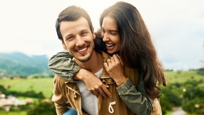A relationship is based on good communication, the skill of understanding each other, embracing each other’s changes and a lot of love and patience. While creating a healthy and a safe space in relationship takes a lot of efforts, Therapist Elizabeth Earnshaw shared six tips on how to rekindle romance and create a healthy and a happy relationship for us to grow individually, and together. (Unsplash) A relationship is based on good communication, the skill of understanding each other, embracing each other’s changes and a lot of love and patience. While creating a healthy and a safe space in relationship takes a lot of efforts, Therapist Elizabeth Earnshaw shared six tips on how to rekindle romance and create a healthy and a happy relationship for us to grow individually, and together. (Unsplash)
