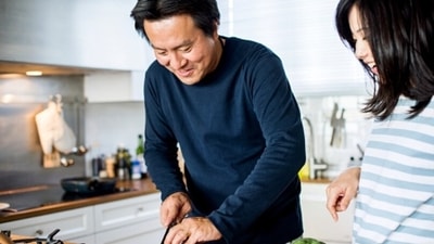 While it is important to spend time together, we should also maintain our individualities by embracing our hobbies, rituals and friendships. (Unsplash) While it is important to spend time together, we should also maintain our individualities by embracing our hobbies, rituals and friendships. (Unsplash)