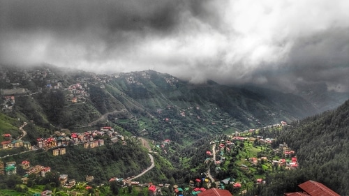 Celebrate Valentine's Day with a scenic drive in Shimla. (Unsplash/Amit Sehrawat) Celebrate Valentine's Day with a scenic drive in Shimla. (Unsplash/Amit Sehrawat)