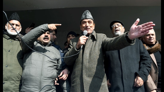 Democratic Azad Party (DAP) Chairman Ghulam Nabi Azad addresses the supporters during a protest against the state government's ongoing anti-encroachment and eviction drive in Jammu & Kashmir, at party office, in Srinagar on Saturday. (ANI)