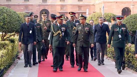 Udhampur: Chief of Army Staff General Manoj Pande at northern command of Indian  Army #Gallery