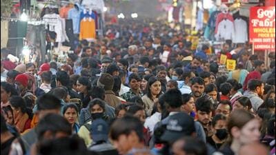 According to traders, Sarojini Nagar sees 40,000-50,000 visitors every day and the numbers rise significantly during weekends and festivals. (ANI) According to traders, Sarojini Nagar sees 40,000-50,000 visitors every day and the numbers rise significantly during weekends and festivals. (ANI)