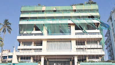 View of Union Minister Narayan Rane’s Bungalow in Juhu. BMC commissioner Iqbal Singh Chahal shared, “There have been 100 compliance of Supreme Court order and we have 27 pictures of the bungalow. It took nearly three months for them to remove it.’’ (Vijay Bate/HT Photo) View of Union Minister Narayan Rane’s Bungalow in Juhu. BMC commissioner Iqbal Singh Chahal shared, “There have been 100 compliance of Supreme Court order and we have 27 pictures of the bungalow. It took nearly three months for them to remove it.’’ (Vijay Bate/HT Photo)