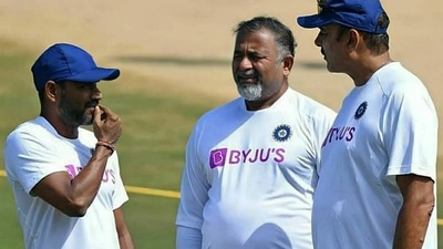 R Sridhar (left), Bharat Arun (centre) and Ravi Shastri (right) R Sridhar (left), Bharat Arun (centre) and Ravi Shastri (right)