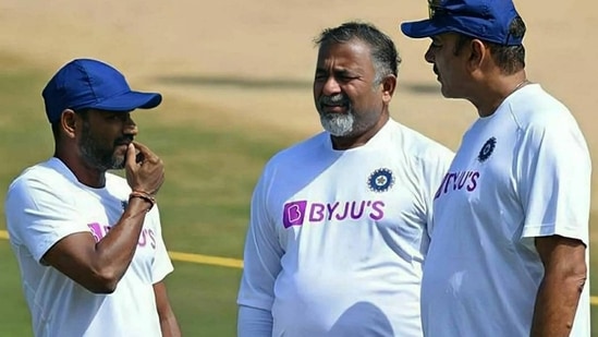 R Sridhar (left), Bharat Arun (centre) and Ravi Shastri (right)