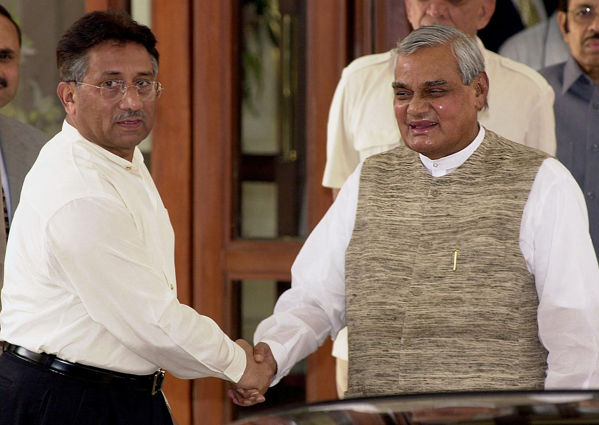 Pervez Musharraf did eventuallly greet Atal Bihari Vajpayee when they met in Agra in July 2001 to discuss and resolve the decades-long Kashmir conflict. (AFP) Pervez Musharraf did eventuallly greet Atal Bihari Vajpayee when they met in Agra in July 2001 to discuss and resolve the decades-long Kashmir conflict. (AFP)