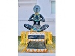 Artist creates a 10-foot-tall statue out of recycled e-waste from banks(PTI photo) Artist creates a 10-foot-tall statue out of recycled e-waste from banks(PTI photo)