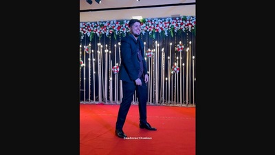The image shows the groom who danced to Maan Meri Jaan to surprise his bride. (Instagram/@madoverthumkas)