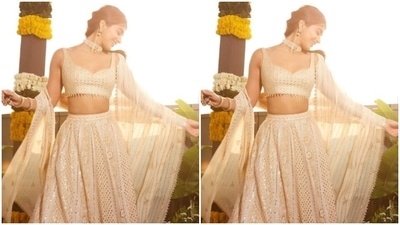 In tinted shades, Pooja, styled by hairstylist Suhas Shinde, wore her tresses into a clean braid and gave us fresh fashion goals. Assisted by makeup artist Kajol Mulani, Pooja decked up in nude eyeshadow, black kohl, mascara-laden eyelashes, drawn eyebrows, contoured cheeks and a shade of nude lipstick.&nbsp; (Instagram/@hegdepooja)