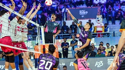 A still from PVL season 2 opener between Bengaluru Torpedoes and Kolkata Thunderbolts (PVL) A still from PVL season 2 opener between Bengaluru Torpedoes and Kolkata Thunderbolts (PVL)