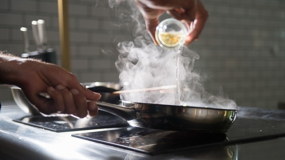 Top 7 induction stove tops for travellers in 2023