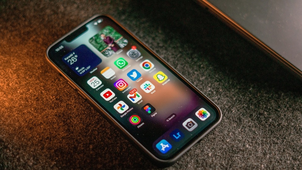 Top 10 5G mobiles under ₹20,000 of 2023 Buying guide HT Shop Now