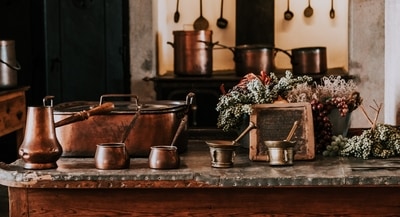 https://images.hindustantimes.com/img/2023/05/17/400x225/copper_cooking_utensils_1684299734968_1684299745008.jpg