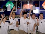 (L-R) Jung Yu-mi, Choi Woo-shik, Park Seo-joon, Kim Taehyung and Lee Seo-jin in a still from Jinny's Kitchen. (L-R) Jung Yu-mi, Choi Woo-shik, Park Seo-joon, Kim Taehyung and Lee Seo-jin in a still from Jinny's Kitchen.