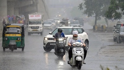 According to the IMD, Safdarjung recorded 9.2 mm of rainfall, Lodhi Road 7.4 mm, Ridge 5.6 mm, Palam 17.4 mm, and Ayanagar 40.8 mm in the last 24 hours as of 8.30 am on Thursday. (File) (HT Photo) According to the IMD, Safdarjung recorded 9.2 mm of rainfall, Lodhi Road 7.4 mm, Ridge 5.6 mm, Palam 17.4 mm, and Ayanagar 40.8 mm in the last 24 hours as of 8.30 am on Thursday. (File) (HT Photo)