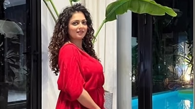 Drashti Dhami, who is married to Niraj Khemka, shared that her delivery is due in October this year. Drashti Dhami, who is married to Niraj Khemka, shared that her delivery is due in October this year.
