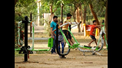 Gurgaon, India-April 18, 2018: The Municipal Corporation of Gurugram (MCG) has started open-air gym for public at sector 22, Huda park, in Gurgaon, India, on Wednesday, 18 April 2018. (Photo by Parveen Kumar/Hindustan Times) (Hindustan Times) Gurgaon, India-April 18, 2018: The Municipal Corporation of Gurugram (MCG) has started open-air gym for public at sector 22, Huda park, in Gurgaon, India, on Wednesday, 18 April 2018. (Photo by Parveen Kumar/Hindustan Times) (Hindustan Times)