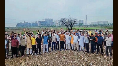 Residents during the protest (HT Photo) Residents during the protest (HT Photo)