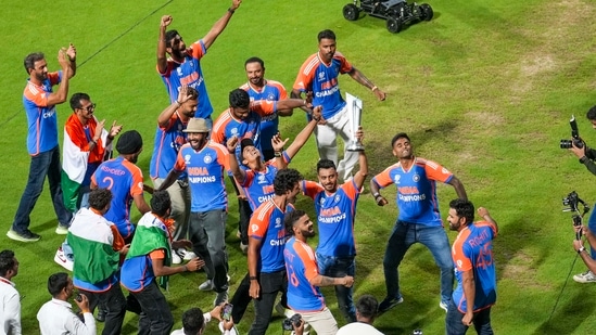 They also had a special dance for fans.(PTI)