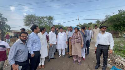 A day after suspending a government official in Panchkula, Haryana urban local bodies minister Subhash Sudha inspected development works of Kalka MC and issued instructions to expedite the works. (HT Photo) A day after suspending a government official in Panchkula, Haryana urban local bodies minister Subhash Sudha inspected development works of Kalka MC and issued instructions to expedite the works. (HT Photo)