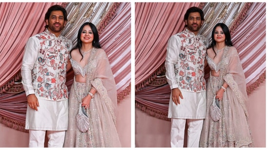 https://www.mobilemasala.com/fashion/Anant-Ambani-Radhika-Merchant-sangeet-MS-Dhoni-Sakshi-have-never-looked-better-as-they-stun-in-ethnic-outfits-i278438
