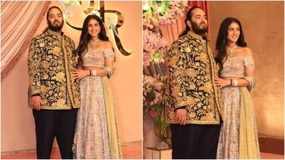 Anant Ambani-Radhika Merchant's sangeet: His ensemble features real gold and her lehenga has Swarovski crystals. (HT Photo/Varinder Chawla) Anant Ambani-Radhika Merchant's sangeet: His ensemble features real gold and her lehenga has Swarovski crystals. (HT Photo/Varinder Chawla)