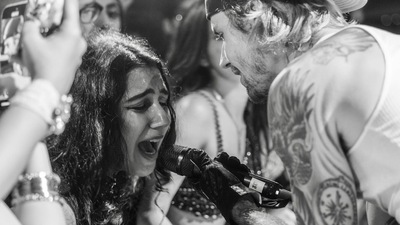 The Canadian singer performed at his chartbusters such as Baby, Peaches, Love Yourself, and Sorry. The Canadian singer performed at his chartbusters such as Baby, Peaches, Love Yourself, and Sorry.