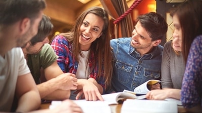 Balancing ambition and mental health: Essential strategies for young achievers (Image by gpointstudio on Freepik) Balancing ambition and mental health: Essential strategies for young achievers (Image by gpointstudio on Freepik)