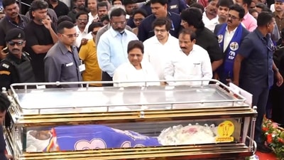 Chennai: Bahujan Samaj Party (BSP) chief Mayawati pays her last respects to the mortal remains of party leader K. Armstrong. (PTI) Chennai: Bahujan Samaj Party (BSP) chief Mayawati pays her last respects to the mortal remains of party leader K. Armstrong. (PTI)