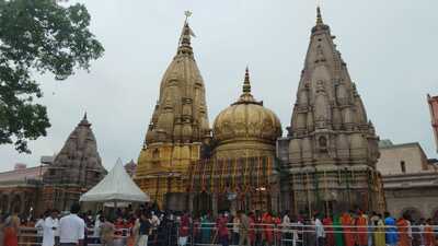 The tradition of collectively offering water to Baba Kashi Vishwanath by Yadav brothers was started in 1952 by Teju Sardar. (For representation)