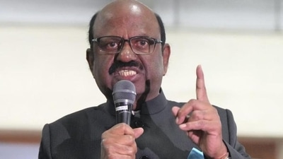West Bengal governor CV Ananda Bose has alleged that Kolkata police officers were not allowing victims of post-poll violence to meet him. (HT_PRINT) West Bengal governor CV Ananda Bose has alleged that Kolkata police officers were not allowing victims of post-poll violence to meet him. (HT_PRINT)