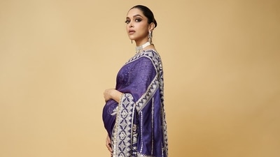 Mom-to-be Deepika Padukone stuns in a beautiful purple saree that took 3,400 hours to make. (Instagram) Mom-to-be Deepika Padukone stuns in a beautiful purple saree that took 3,400 hours to make. (Instagram)