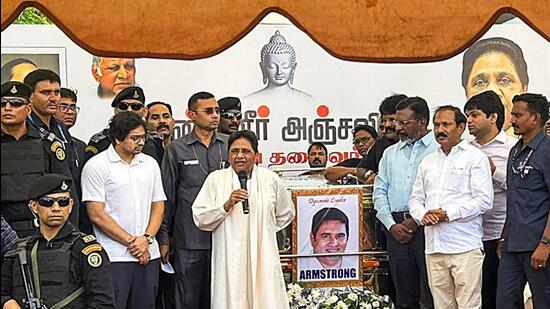 BSP chief Mayawati pays last respects to the president of BSP’s Tamil Nadu unit, K Armstrong, in Chennai. (ANI) BSP chief Mayawati pays last respects to the president of BSP’s Tamil Nadu unit, K Armstrong, in Chennai. (ANI)