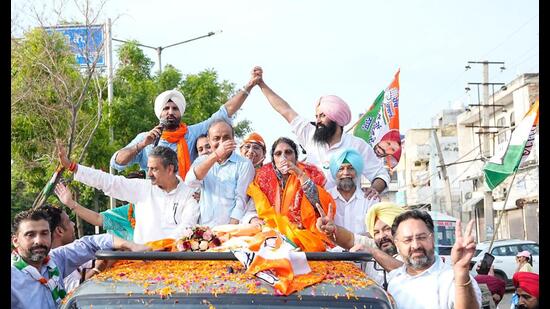 The electioneering in the Jalandhar West segment is in full swing.