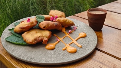 Ajwain Pakoras at Courtyard by Marriott Aravali Resort Ajwain Pakoras at Courtyard by Marriott Aravali Resort
