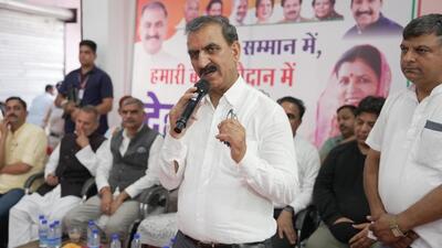 CM Sukhvinder SinghSukhu canvassing for party candidate and wife Kamlesh Thakur on last day of campaigning in Dehra. (HT ) CM Sukhvinder SinghSukhu canvassing for party candidate and wife Kamlesh Thakur on last day of campaigning in Dehra. (HT )