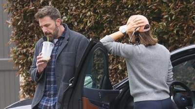 Ben Affleck and ex-wife Jennifer Garner spotted in Brentwood schoolyard (New York Post) Ben Affleck and ex-wife Jennifer Garner spotted in Brentwood schoolyard (New York Post)
