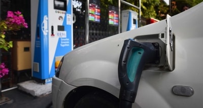 A view of a public electric vehicle (EV) charging plaza in New Delhi, India (Sanchit Khanna/HT)
