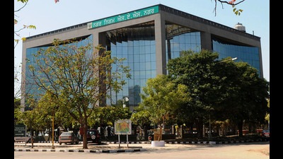 Taking cue from some municipal corporations in Punjab, including Abohar, Batala, Kapurthala, Ludhiana and Amritsar, that already have such an arrangement, Mohali MC also plans on to get an ASI, head constable and eight constables on deputation. Their salaries will be paid by the corporation. (HT Photo) Taking cue from some municipal corporations in Punjab, including Abohar, Batala, Kapurthala, Ludhiana and Amritsar, that already have such an arrangement, Mohali MC also plans on to get an ASI, head constable and eight constables on deputation. Their salaries will be paid by the corporation. (HT Photo)