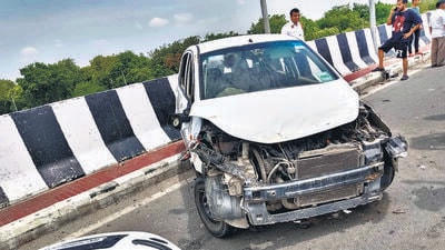 The incident took place near Atul Kataria Chowk. (Parveen Kumar/HT Photo) The incident took place near Atul Kataria Chowk. (Parveen Kumar/HT Photo)