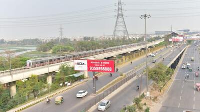 Under the project, the identified roads will have underground facilities for electricity, sewage/drainage and other civic utilities. They will also get proper dividers, footpaths for pedestrians and greenery and beautification on either side. (Sakib Ali/HT Photo)