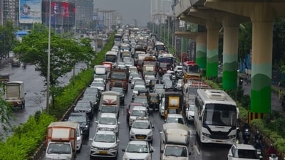 Traffic jam on Eastern Express highway due to waterlogged roads ((HT Photo)) Traffic jam on Eastern Express highway due to waterlogged roads ((HT Photo))