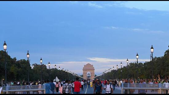 Delhi recorded a minimum temperature of 25.6°C on Monday. (HT PHOTO)