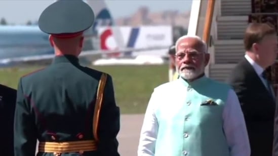 Prime Minister Narendra Modi is accorded guard of honour at Moscow airport.