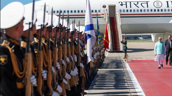 Prime Minister Narendra Modi receives a guard of honour upon his arrival at the airport in Moscow on July 8. (X/PMOIndia)