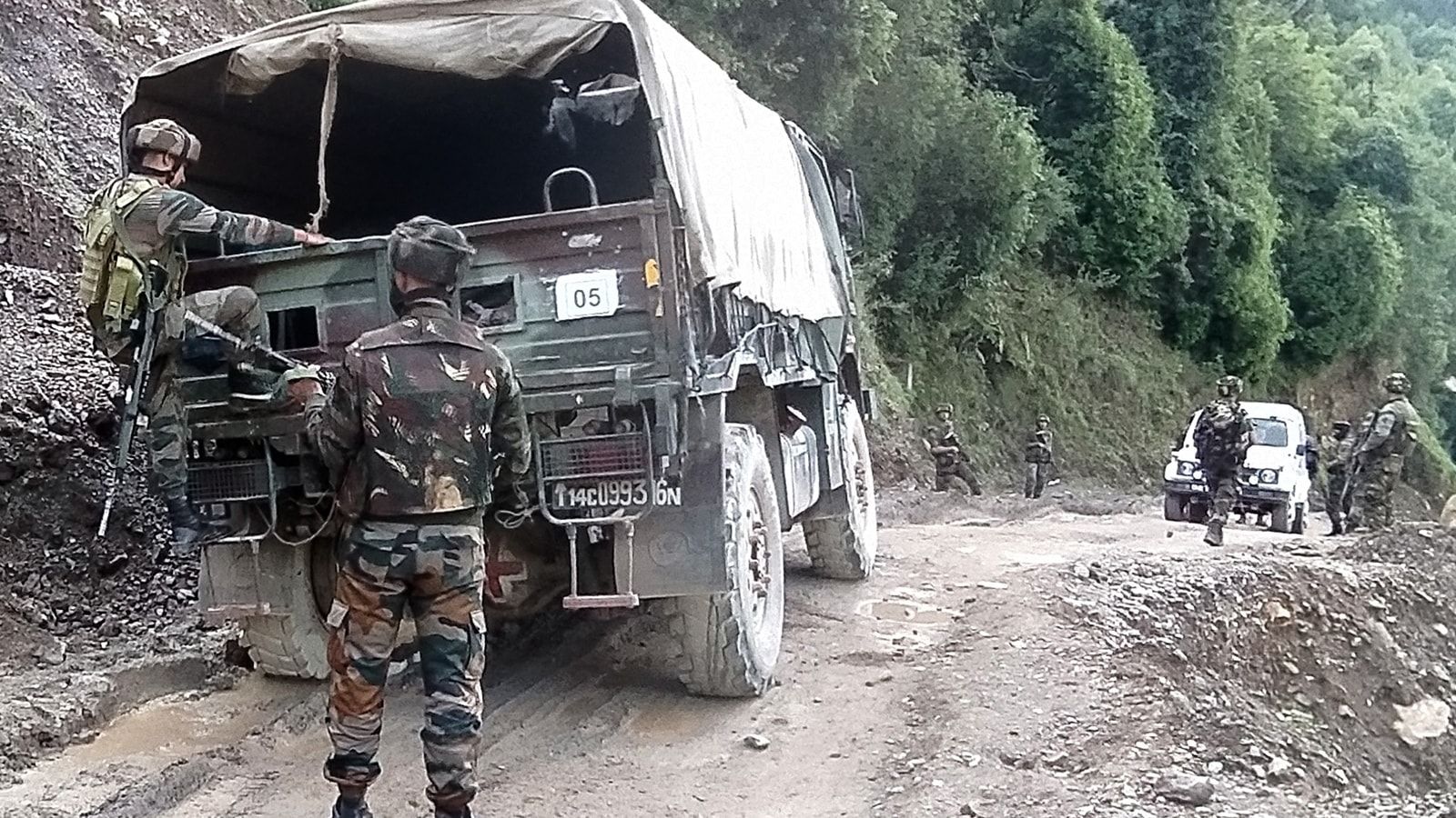 Kathua: Civil bus passed attack site minutes before army truck ambushed, says eyewitness