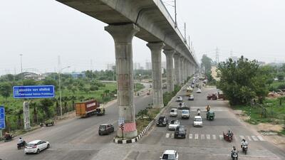 Among the four routes identified in Ghaziabad is a 55km stretch of the Delhi-Meerut Expressway (above). (Sakib Ali/HT Photo)
